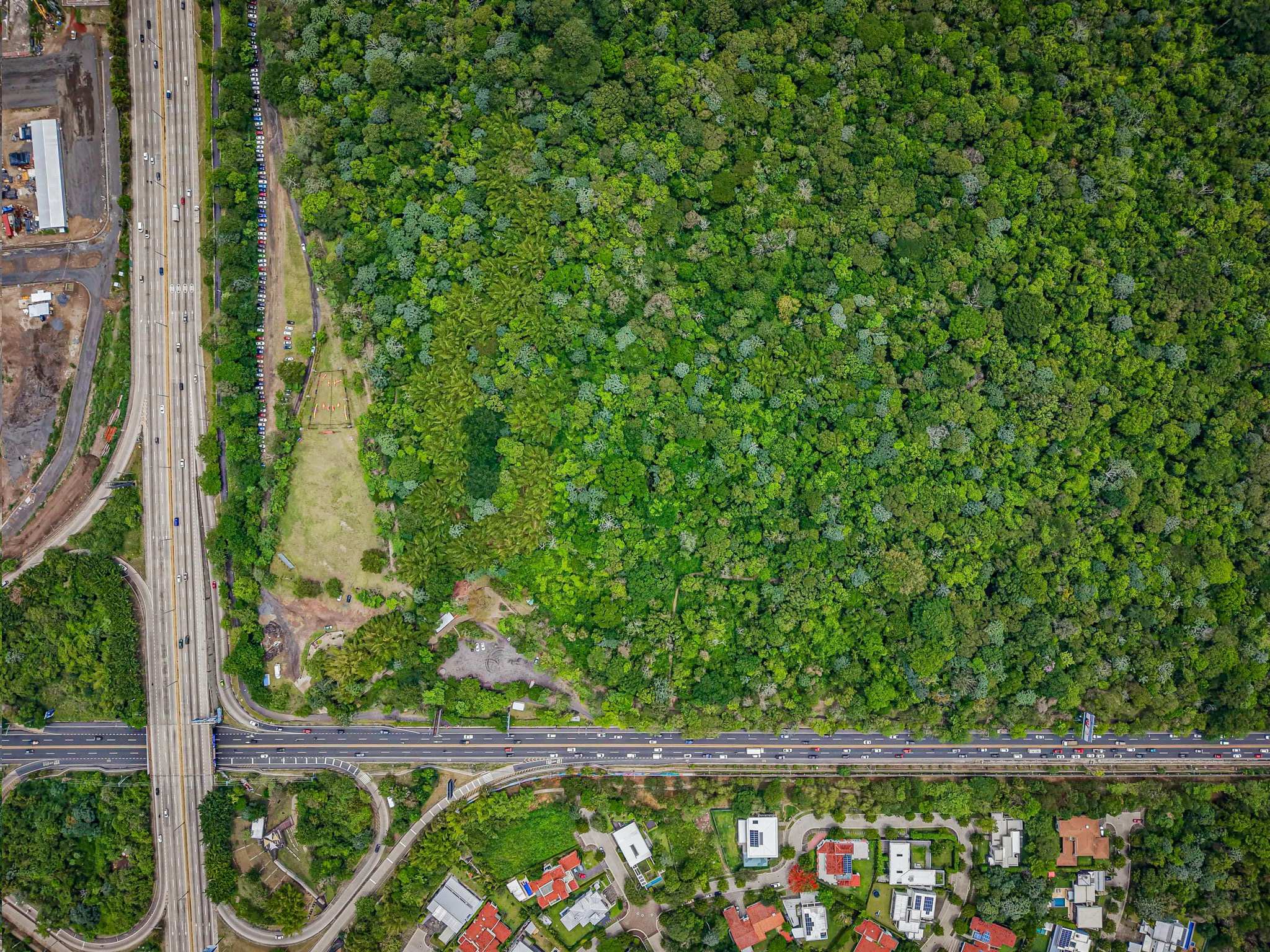 El parque Bicentenario se mantendrá abierto las 24 horas