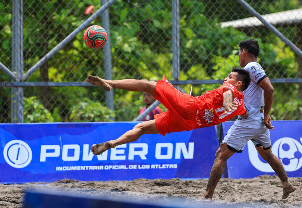 El grupo B masculino tuvo una jornada cargada de goles en la Liga de Fútbol Playa