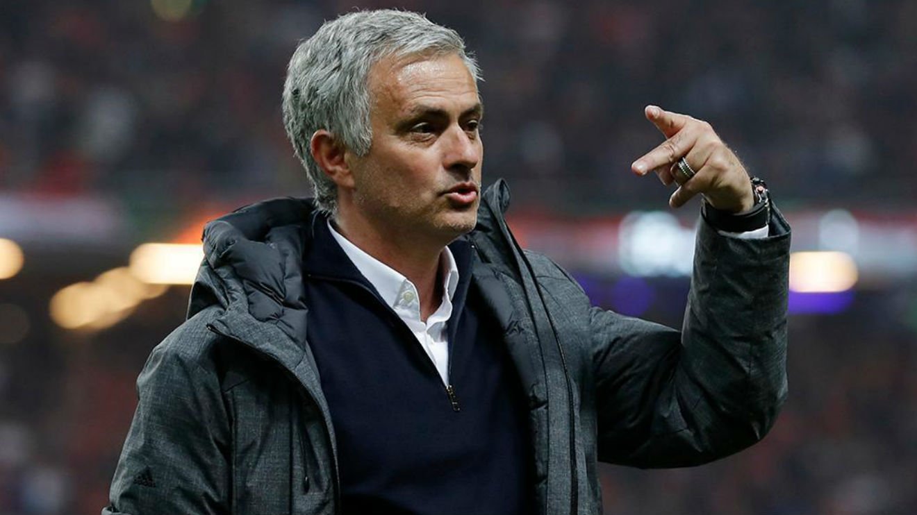 José Mourinho niega contactos con el Real Madrid
