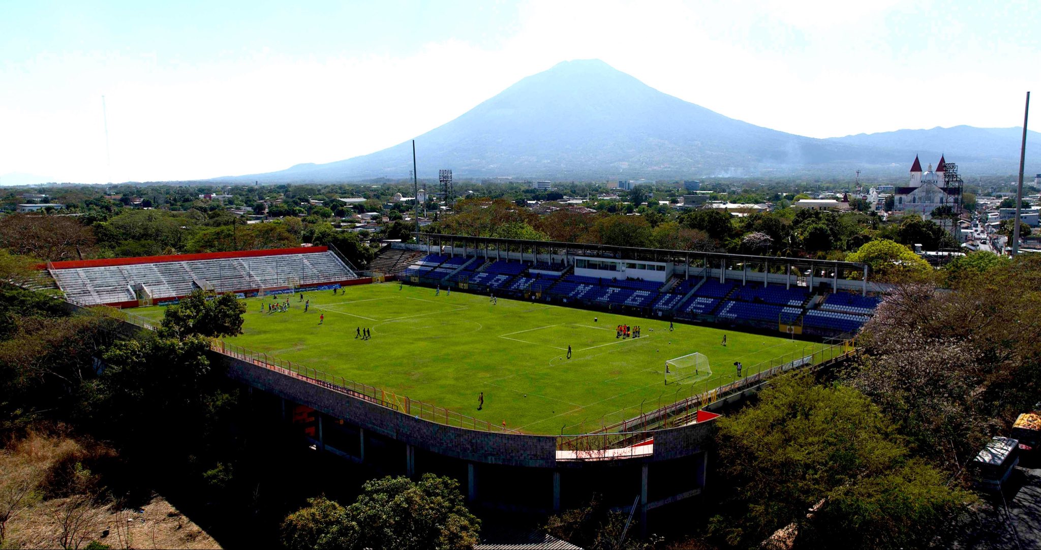 Financiamiento para escenarios deportivos está en trámite 
