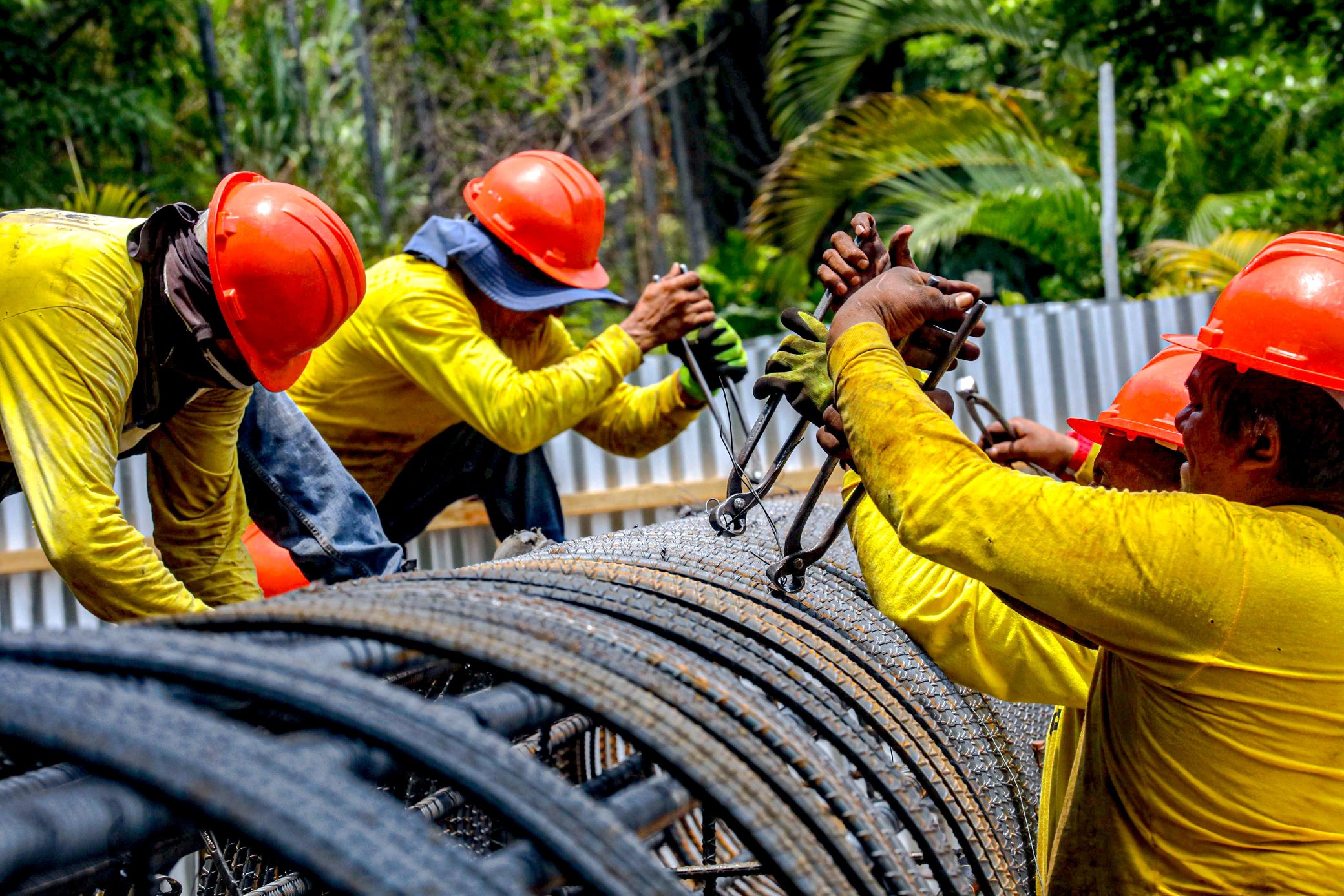 Avanza construcción de metrocable que beneficiará a 200,000 salvadoreños