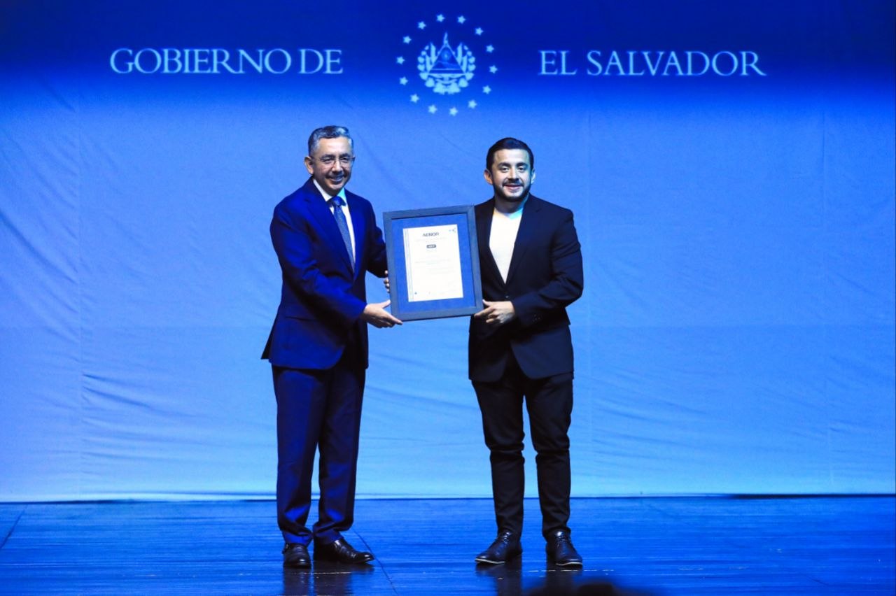 Ministerio de Obras Públicas recibe certificación internacional antisoborno