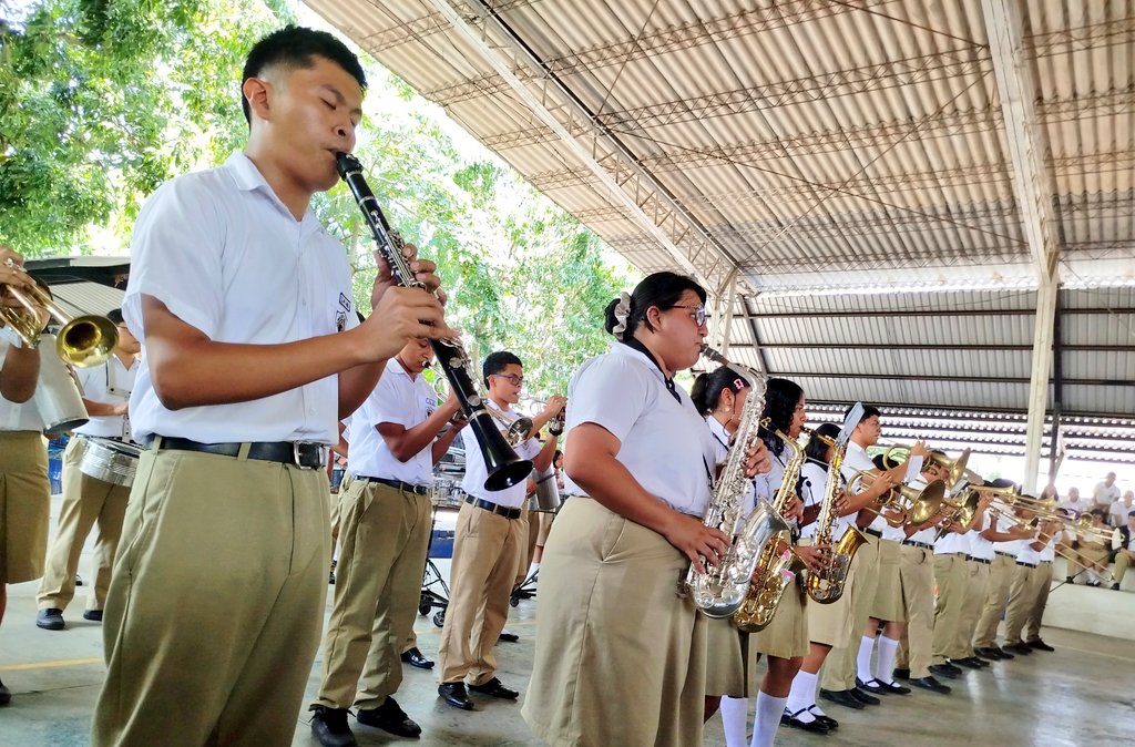 La Embajada de China entrega instrumentos musicales en Cuscatlán