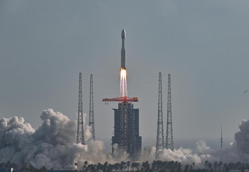 China lanza nuevo grupo de satélites para constelación comercial