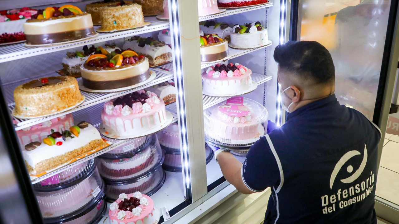 Despliegan inspectores de la Defensoría del Consumidor en la víspera de la celebración del Día de las madres