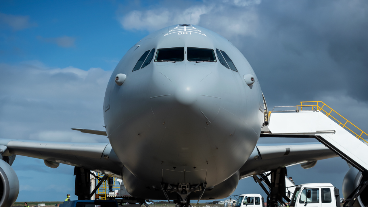 Evacúan aeropuerto en Australia por objeto sospechoso que resultó ser una depiladora láser