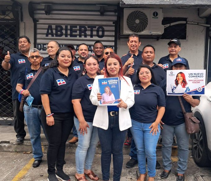 ARENA y FMLN inscriben a más precandidatos
