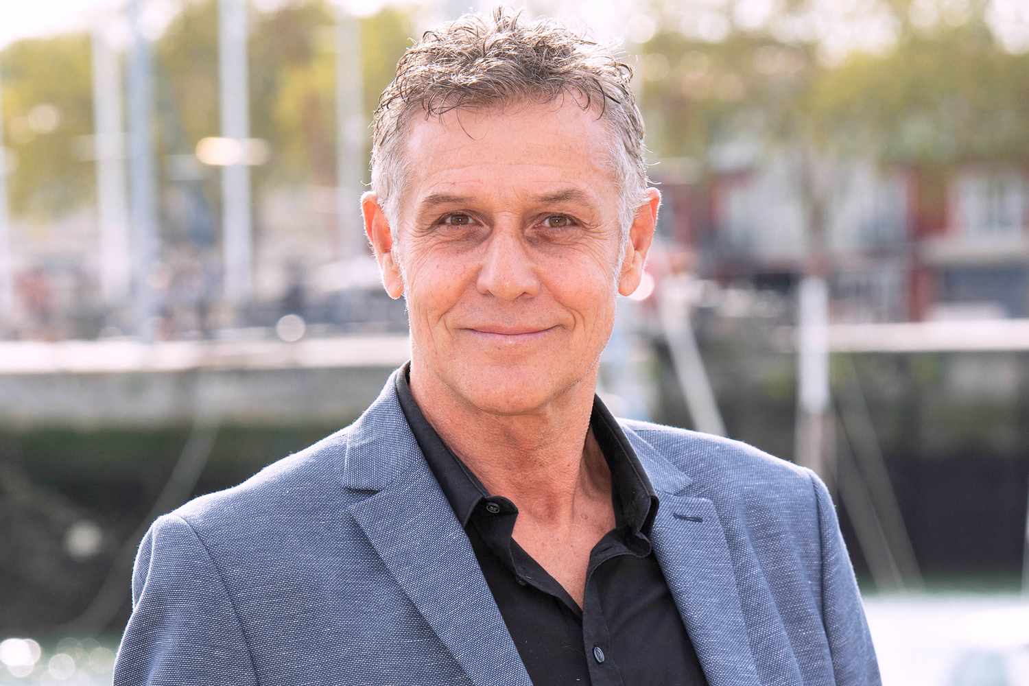 Muere Pierre Deny, actor de «Emily in Paris», tras enfrentar una grave enfermedad