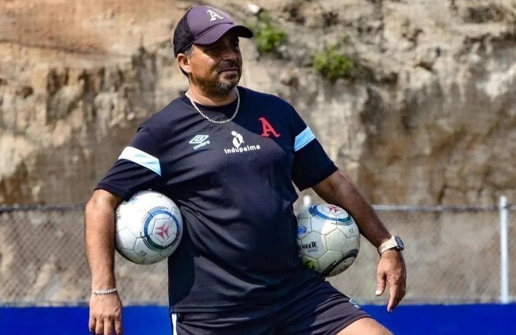 «Alianza está preparado para llegar a estas instancias»: Marco Portillo, técnico auxiliar