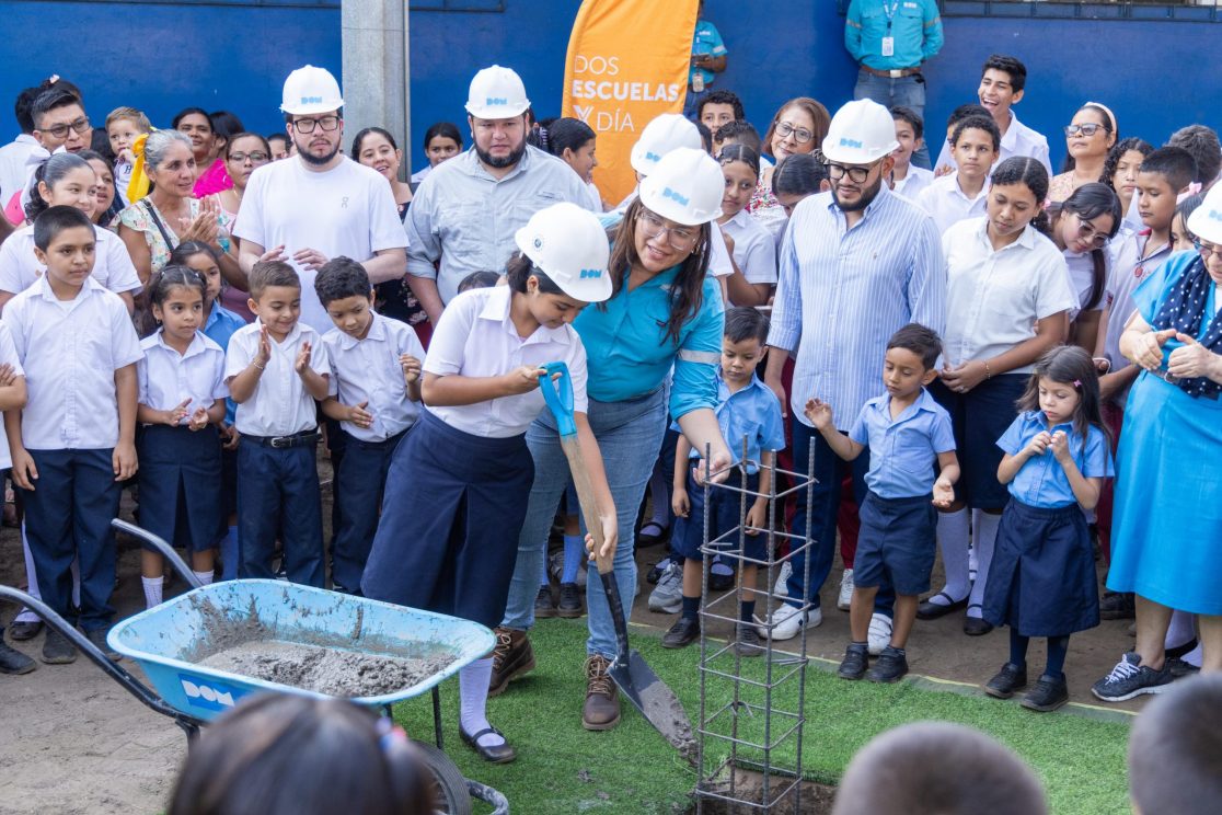200 estudiantes serán beneficiados con reconstrucción de escuela