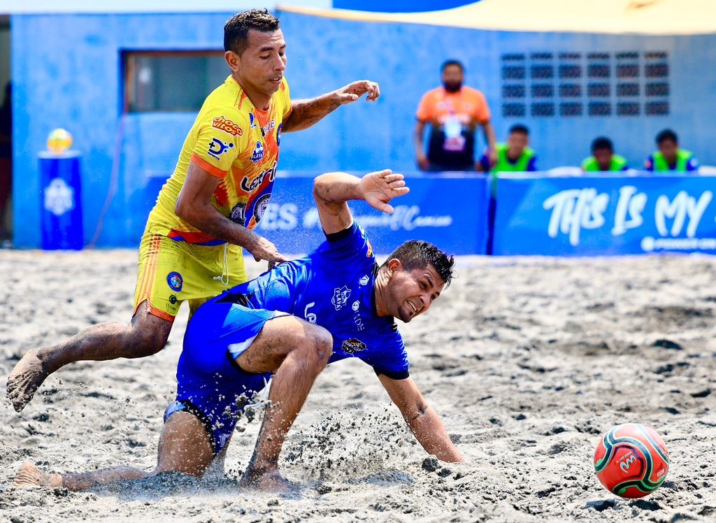 La Liga de Fútbol Playa reparte los últimos cupos