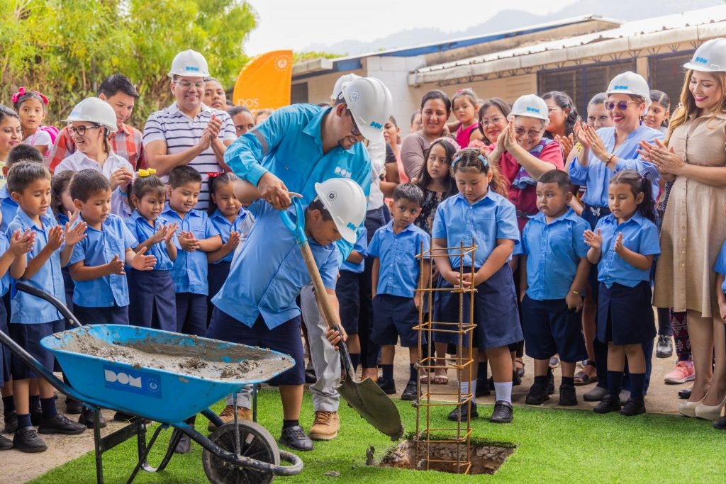 La DOM inicia la reconstrucción de la Escuela de Educación Parvularia de Jayaque