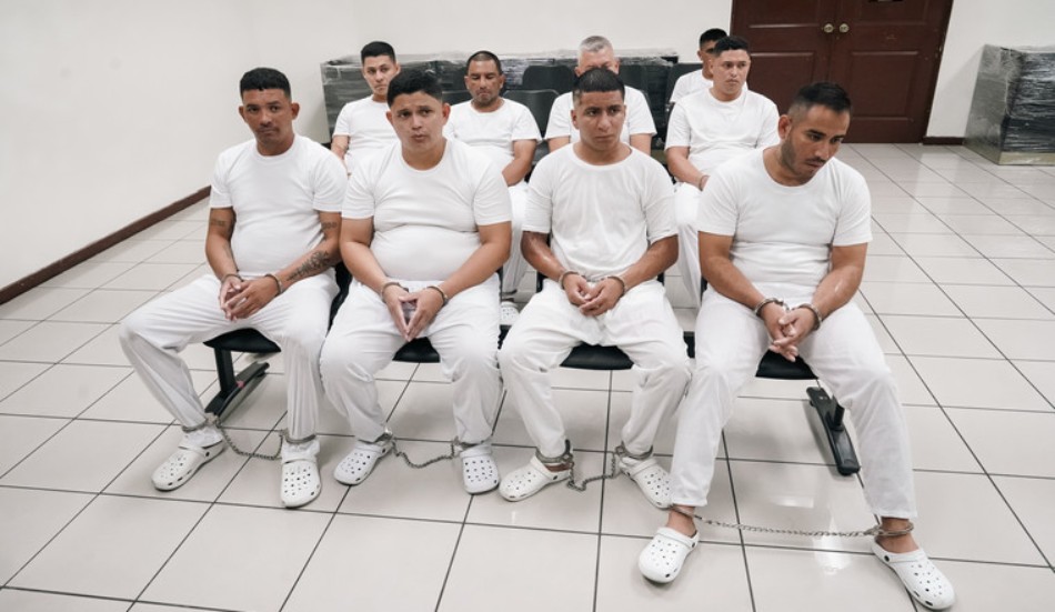 Enjuician a ecuatorianos y guatemaltecos acusados de traficar 1,301 kilos de cocaína