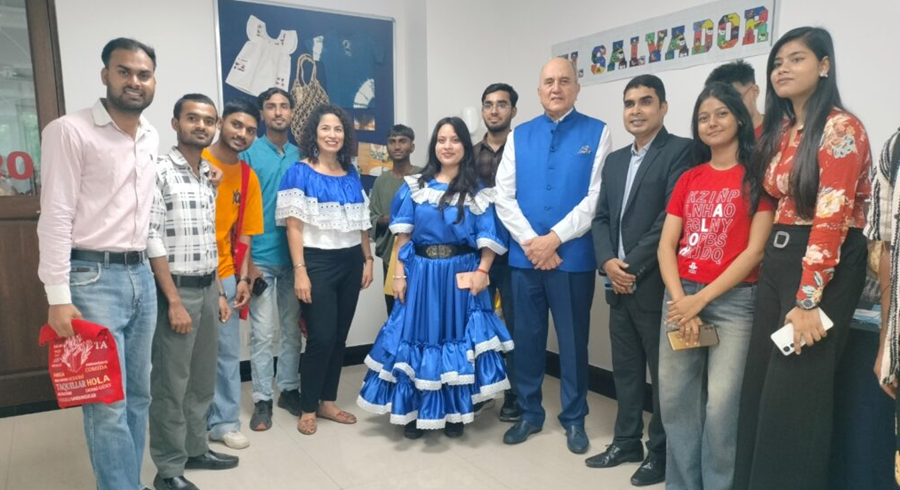 Cultura salvadoreña se destaca en India