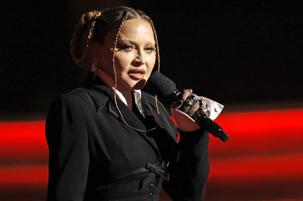 Madonna sorprende con show de 15 minutos en Nueva York