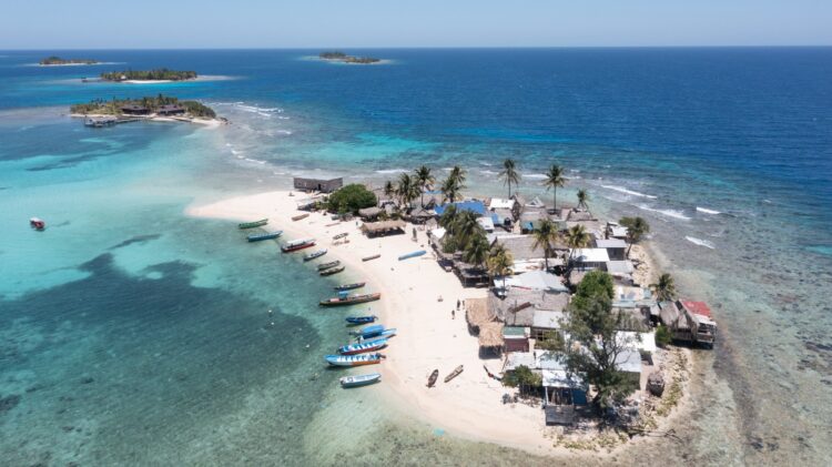 Ubicado en el corazón del Caribe hondureño, Cayos Cochinos se ha convertido en uno de los destinos naturales más importantes para el turismo multidestino de Centroamérica. Fotos / Sofía Mazariego.