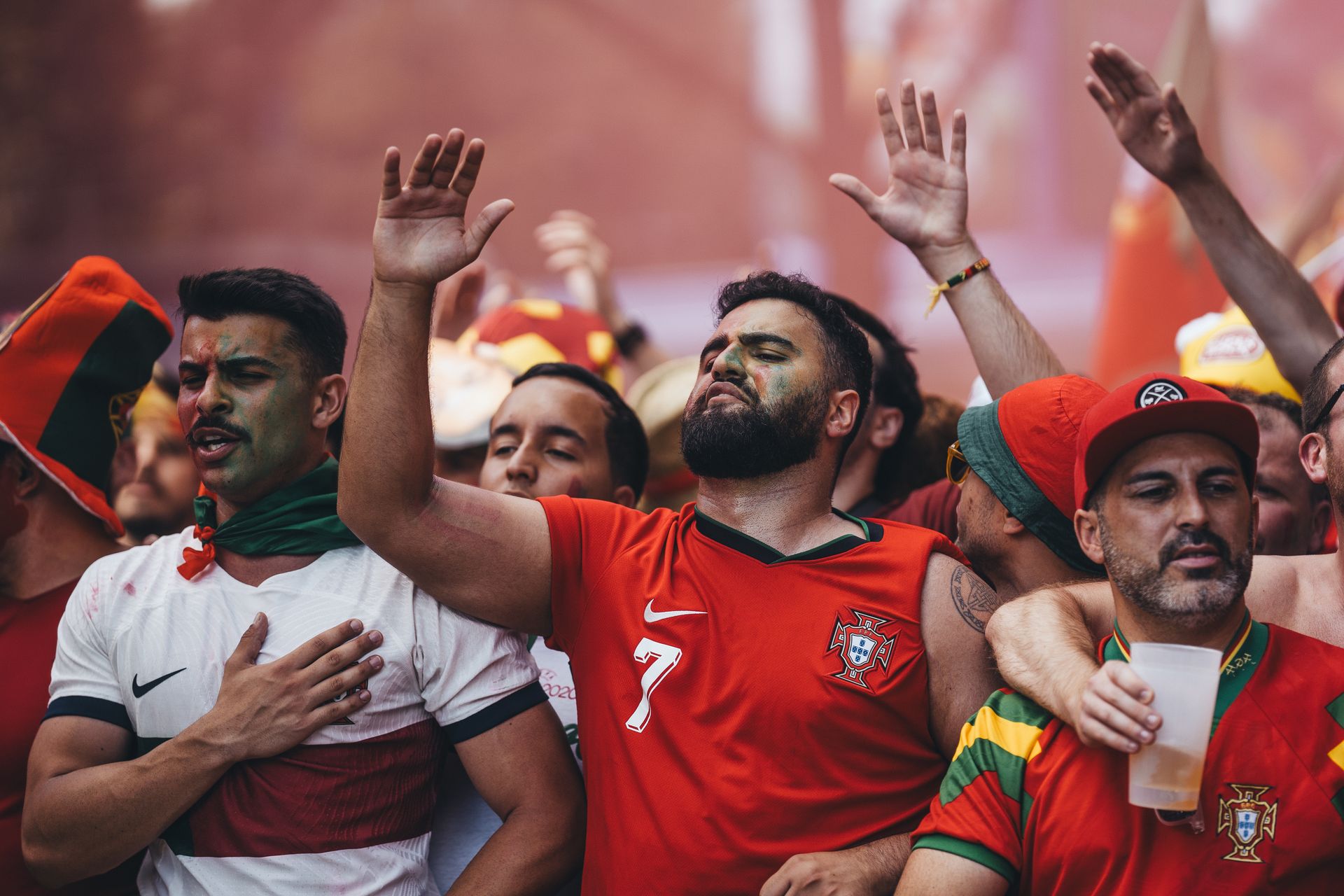 Aficionados del Mundial no podrán llevar botellas de agua a los estadios